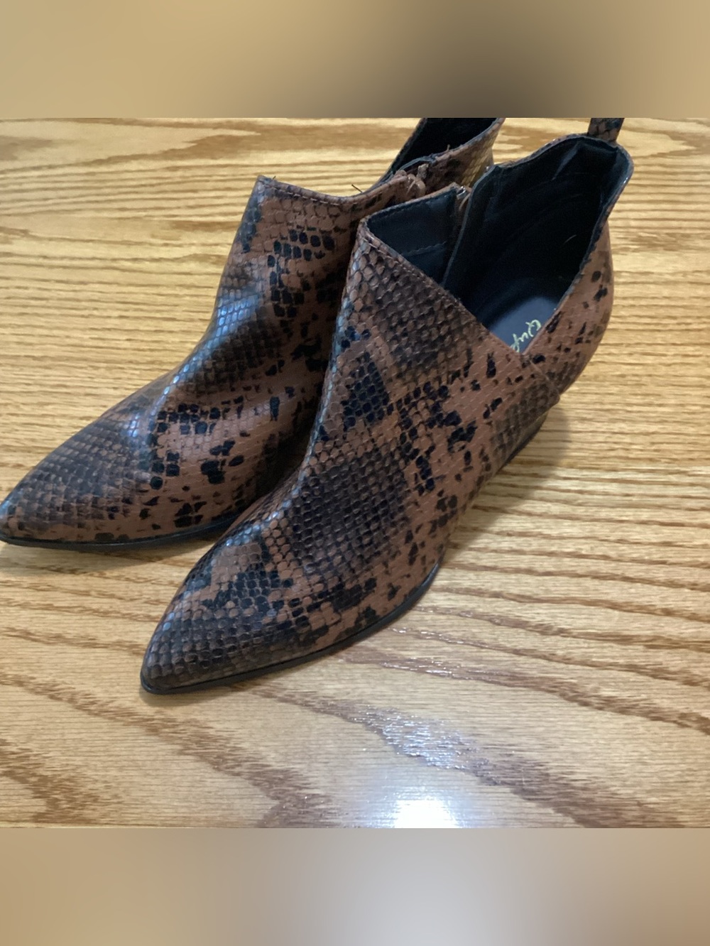 Qupid Brown & Black Snakeskin-Print Pointed Ankle Booties Boots